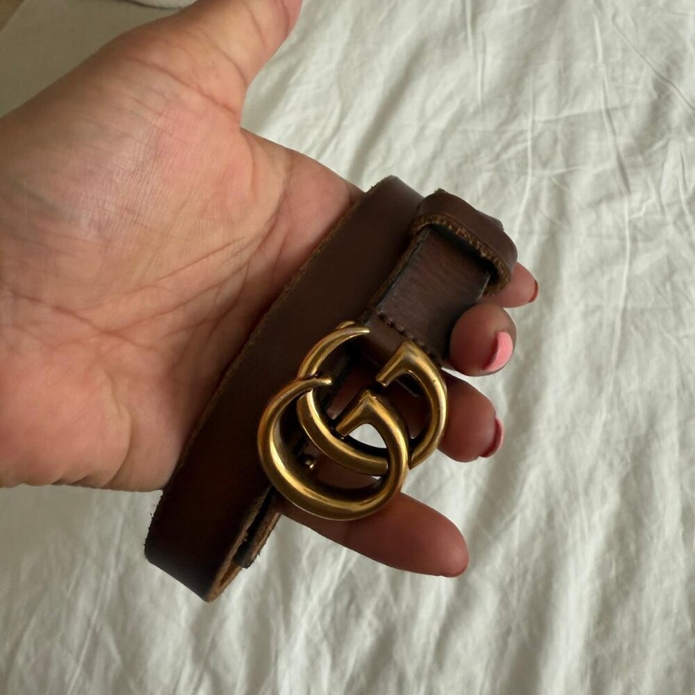 Gucci Brown Leather Faded Belt with Double G Gold Buckle (38 in long, <1 wide)